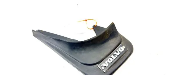 Volvo 760 Rear mudguard