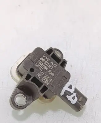 Audi A1 Airbag deployment crash/impact sensor 4H0955557
