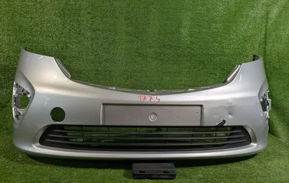 Opel Vivaro Front bumper 
