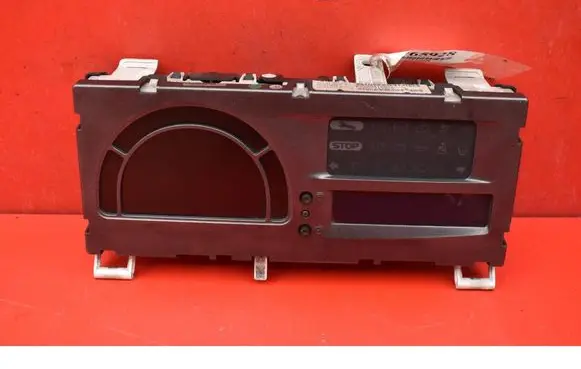 Renault Modus Speedometer (instrument cluster) P8200418026