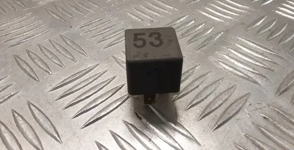 Volkswagen Golf IV Other relay 141951253B