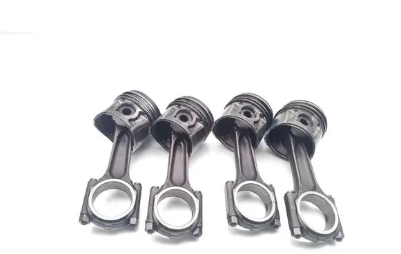 Volvo V50 Piston with connecting rod D4204T