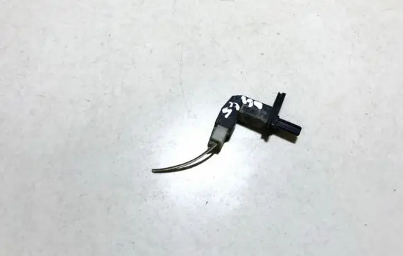 Volkswagen PASSAT B4 Front door sensor coupe 3a0947561