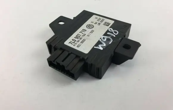 Volkswagen Touareg I Other control units/modules 7L0907719 W918