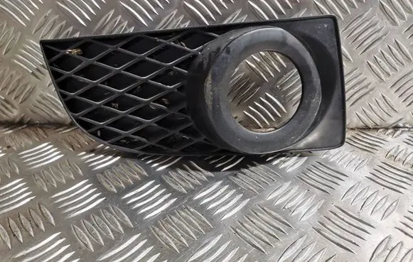 Mazda Premacy Front fog light trim/grill CC2250C11