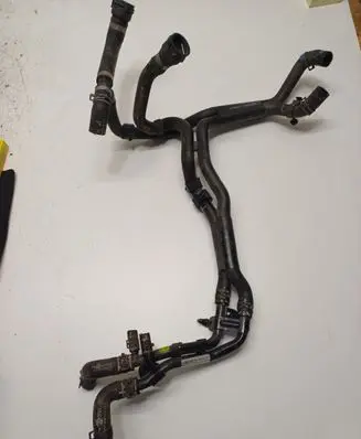 Volkswagen Transporter - Caravelle T6 Engine coolant pipe/hose 04L121194A