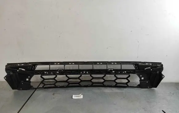 Audi A4 S4 B9 8W Front bumper lower grill 8w0807683f9b9