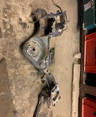 Nissan Qashqai Rear wheel hub spindle/knuckle 