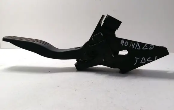 Ford Mondeo Mk III Accelerator throttle pedal 2S719F836CA