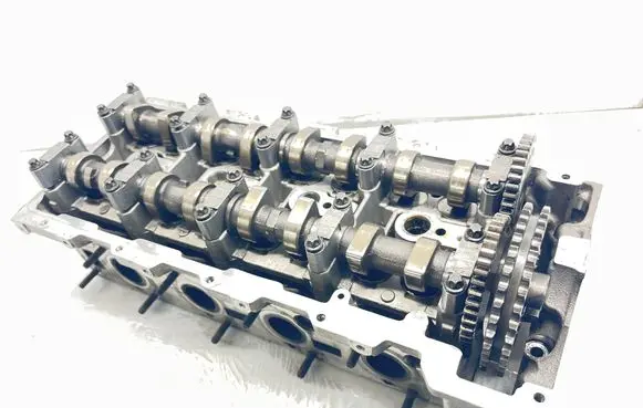 Mercedes-Benz E W211 Engine head A6460100820