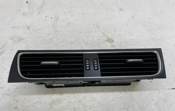 Audi A5 8T 8F Dash center air vent grill 8T2820951B SD096790