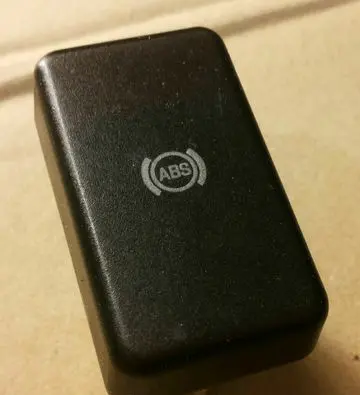 Volkswagen PASSAT B3 ABS relay 357919235B