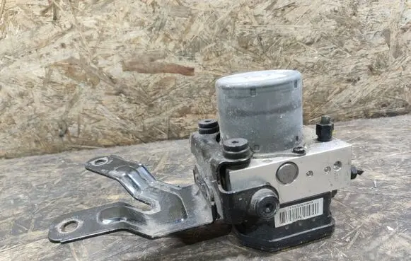 Hyundai i40 ABS Pump 589203Z510