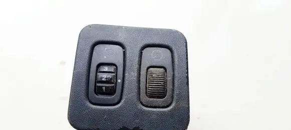 Mitsubishi Lancer Headlight level height control switch mr402645
