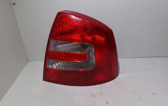 Skoda Octavia Mk2 (1Z) Rear/tail lights 1Z5945258