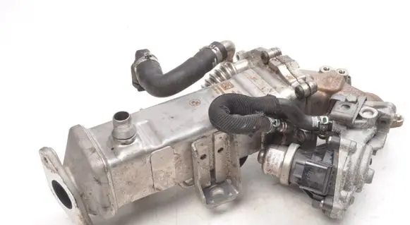 BMW 1 F20 F21 EGR valve cooler 7822349