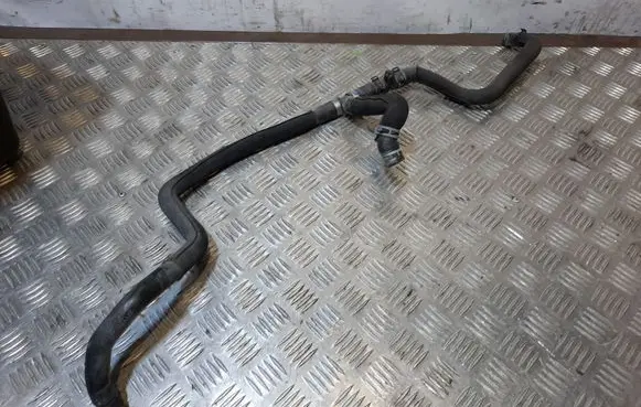 Audi A8 S8 D4 4H Engine coolant pipe/hose 4H1819672L