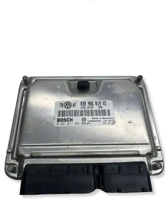 Volkswagen PASSAT B5.5 Engine control unit/module 038906019KE 0281011201 1039S02066