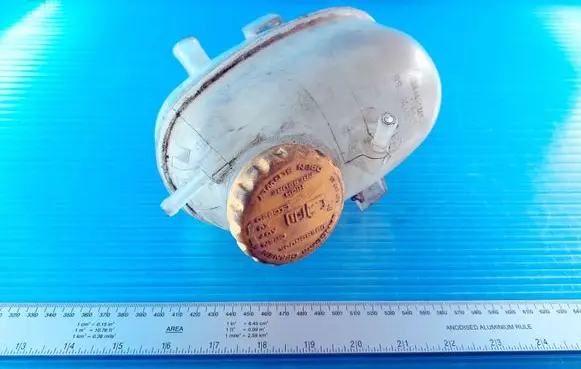 Opel Combo C Coolant expansion tank/reservoir 09128766 460029937