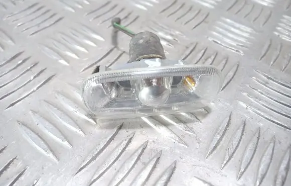 Audi A4 S4 B6 8E 8H Front fender indicator light 8E0949127