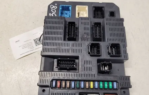 Peugeot 308 Comfort/convenience module 9663798180 BSI2004P0200