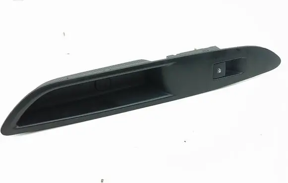 Chevrolet Trax Electric window control switch 95025525