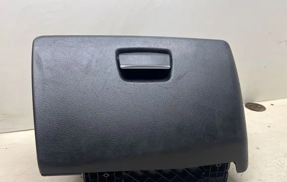 BMW 1 E81 E87 Glove box ZB6962620