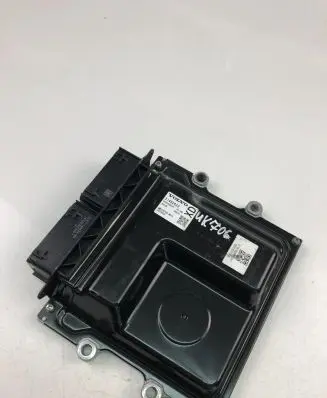 Volvo V40 Engine control unit/module ECU 31452623