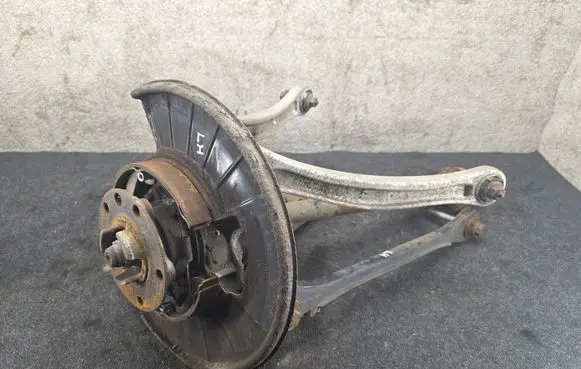Porsche Cayenne (92A) Rear wheel hub spindle/knuckle 7P0501201G 7L0505376A 7L0505375A
