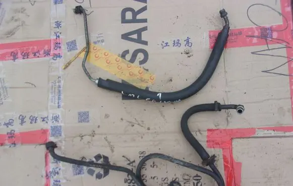 Mercedes-Benz R W251 Brake booster pipe/hose 