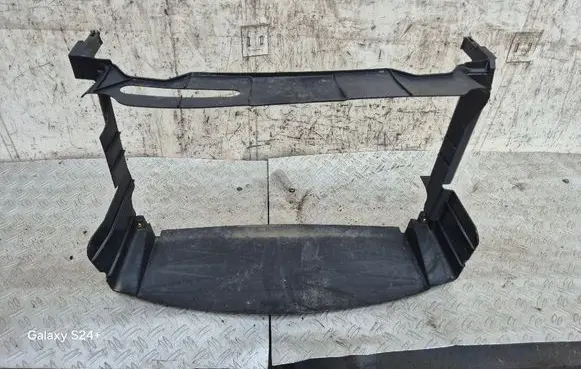 Lancia Delta III Intercooler air guide/duct channel 18091958