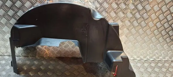 Rear arch fender liner splash guards