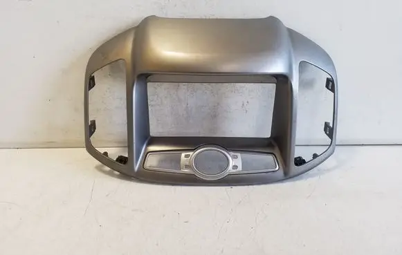 Chevrolet Captiva Radio/GPS head unit trim 20865682