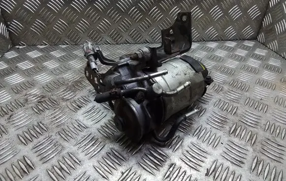 Toyota Verso Fuel filter housing 