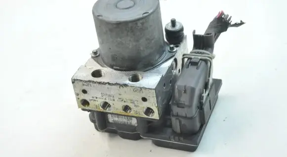 Jaguar XF X250 ABS Pump 8X232C405EG