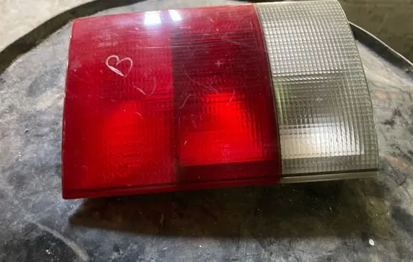 Audi 80 90 S2 B4 Tailgate rear/tail lights 295001