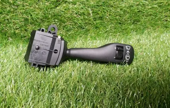 BMW 5 E39 Wiper control stalk 83636641