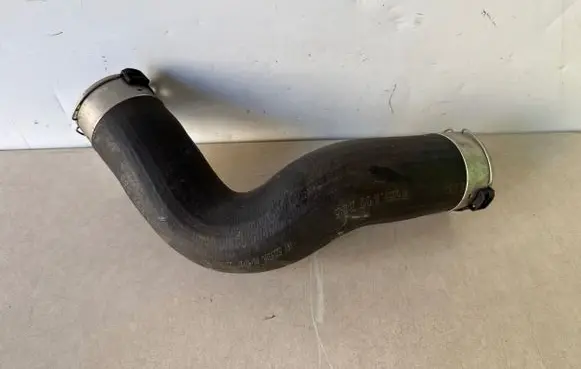 BMW 6 G32 Gran Turismo Intercooler hose/pipe 8571025