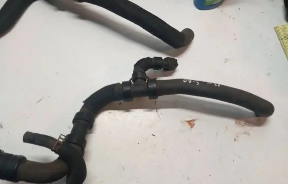 Volvo S80 Engine coolant pipe/hose S4000238