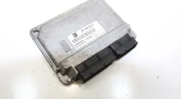 Seat Ibiza III (6L) Engine control unit/module 03E906033P