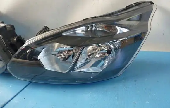 Ford Transit Custom Headlight/headlamp