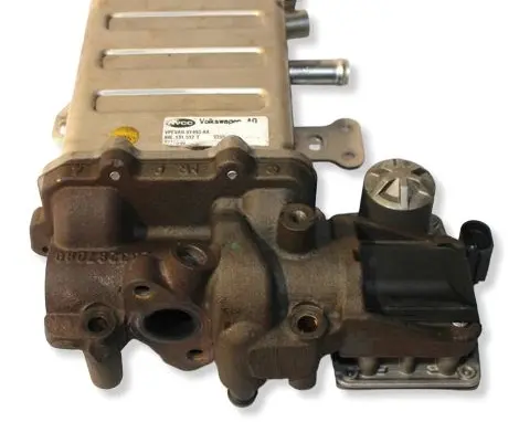 Volkswagen Transporter - Caravelle T6 EGR valve cooler 04L131512T