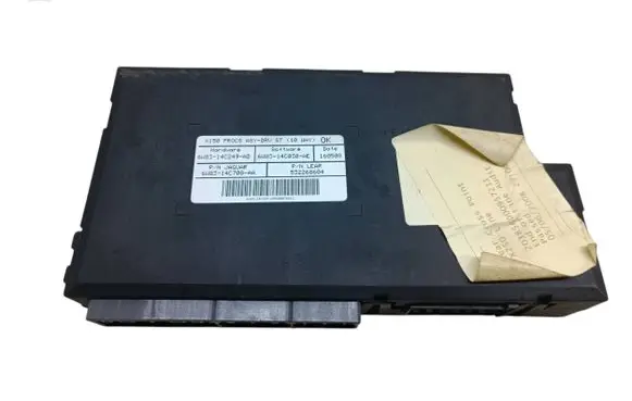 Jaguar XF X250 Engine control unit/module 6W8314C708aa 579268604