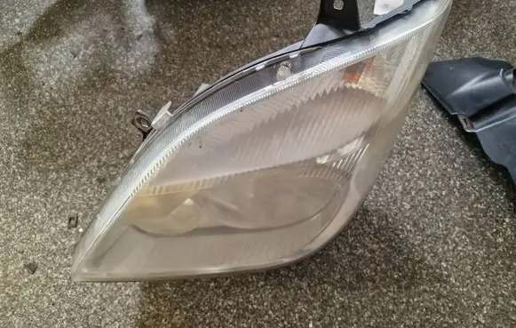 Mercedes-Benz Sprinter W906 Headlight/headlamp