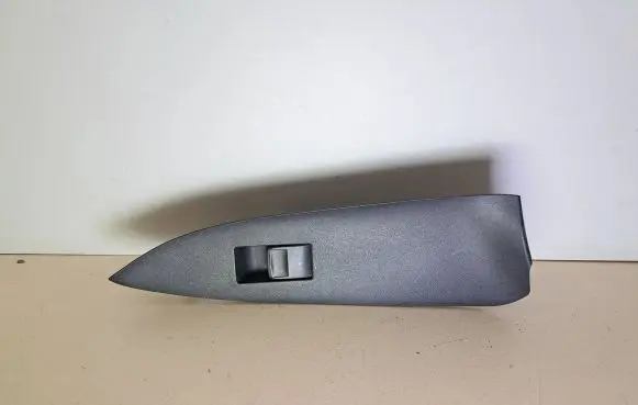 Toyota RAV 4 (XA30) Electric window control switch 7427142010