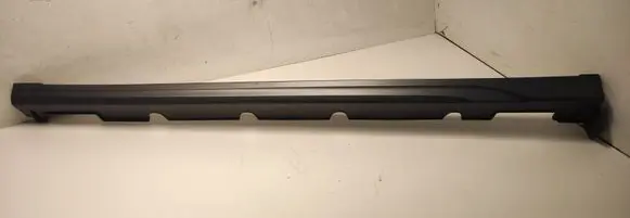 Hyundai Kona I Side skirt rear trim 87753K4000