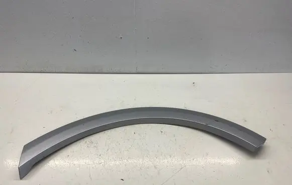 Front arch trim