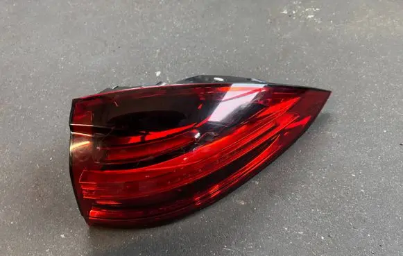 Porsche Cayenne (92A) Rear/tail lights 7P5945208P