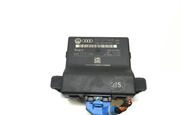 Skoda Octavia Mk2 (1Z) Gateway control module 1K0907530H K4137