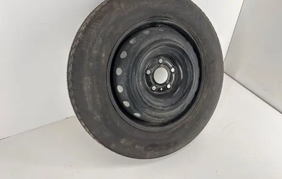 Dodge Durango R18 spare wheel 4755212AC F2677 4755212AA